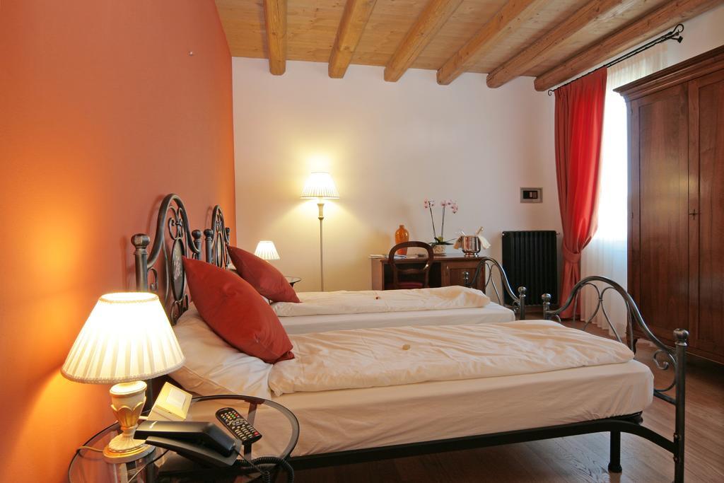 Locanda Al Ponte De Fero Езоло Экстерьер фото